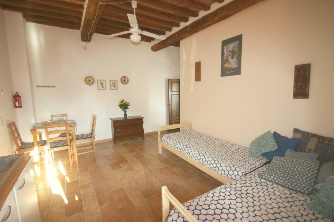 Lo Scricciolo Apartment Montecastelli Pisano Exterior photo